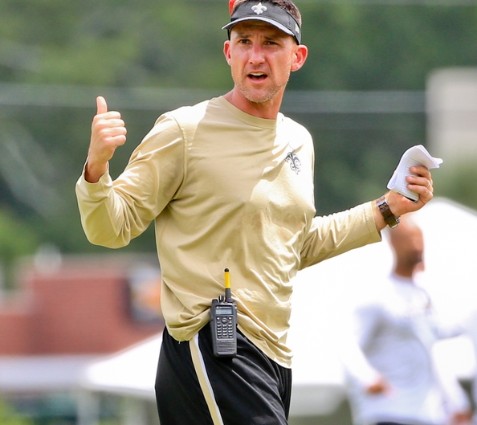 Dennis Allen's spotted while coaching
