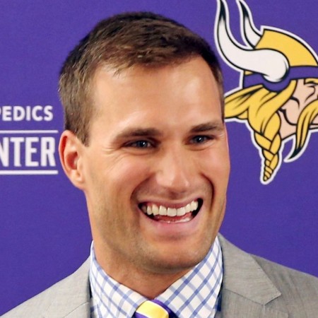 Is Kirk Cousins married? Bio, Age, Net Worth 2022, Contract, Child, Height