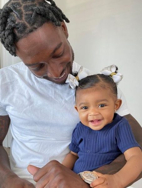 Calvin Ridley with his daughter