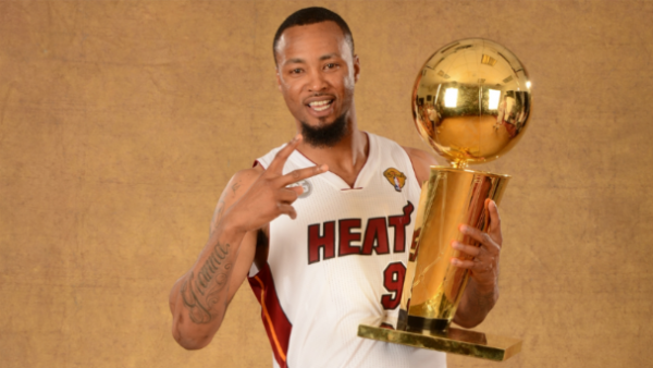 Rashard Lewis holding his trophy