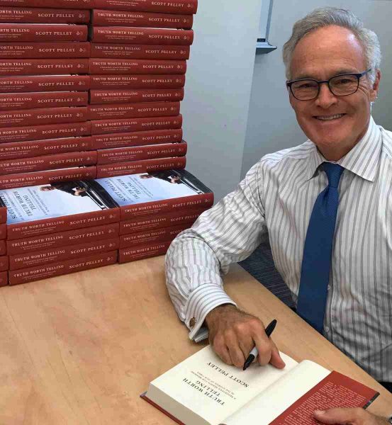 Scott Pelly with his memoir Truth Worth Telling