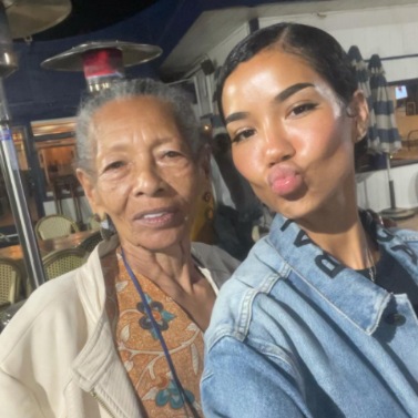 Jhene Aiko with her grandmother