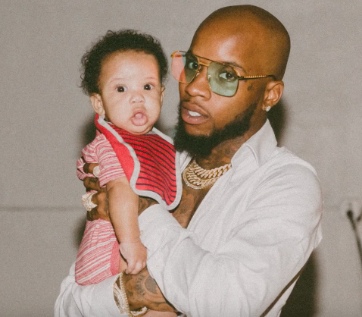 Tory Lanez with his son 