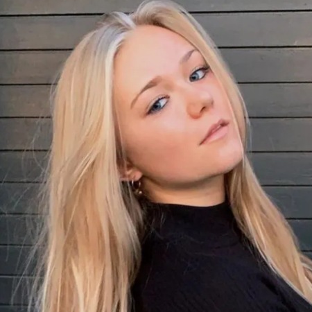 Age of Katie Sigmond, Bio, Net Worth, Boyfriend, Measurements, Height Age of Katie Sigmond, Bio, Net Worth, Boyfriend, Measurements, Height