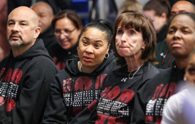 Is Lisa Boyer really Dawn Staley's Partner? Bio, Net Worth, Married, Height