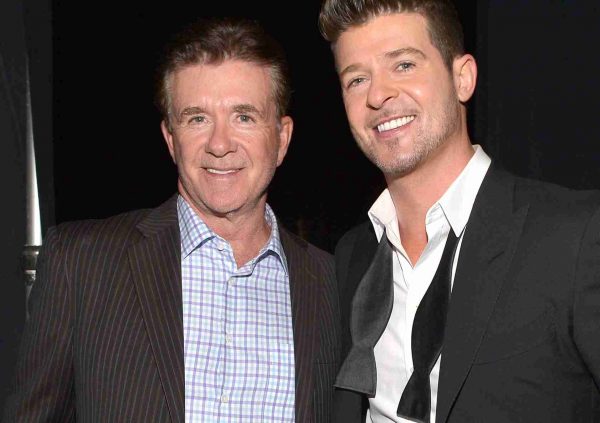 Robin Thicke with his father