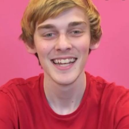 How much is Logan Thirtyacre Net Worth? Bio, Age, GF, Height How much is Logan Thirtyacre Net Worth? Bio, Age, GF, Height
