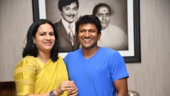 Vanditha Rajkumar father and mother