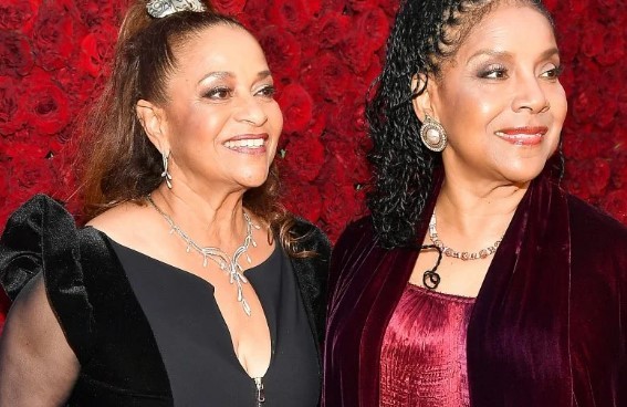 Phylicia Rashad with her sister
