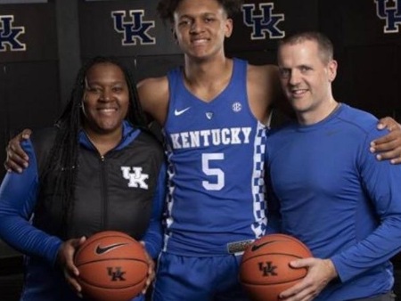 Paolo Banchero with his parents