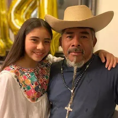 Xochitl Gomez with father