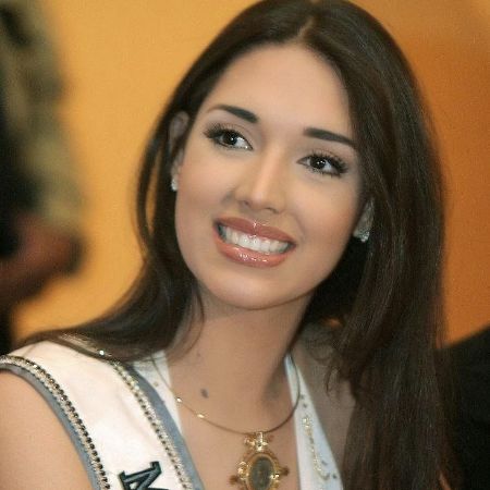Family of Amelia Vega, Bio | Age, Siblings | Net Worth 2023 Family of Amelia Vega, Bio | Age, Siblings | Net Worth 2023