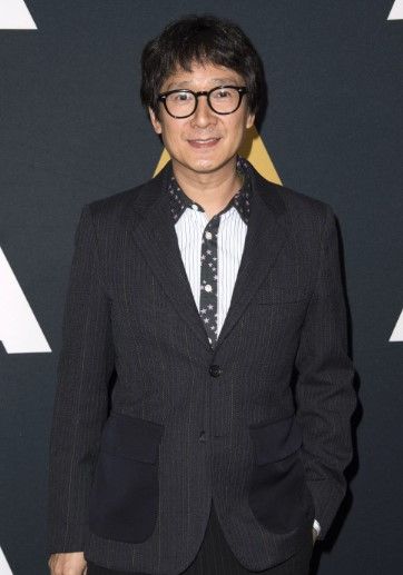 Is Jonathan Ke Quan Married? Bio, Age, Family, Net Worth, Wife, Height