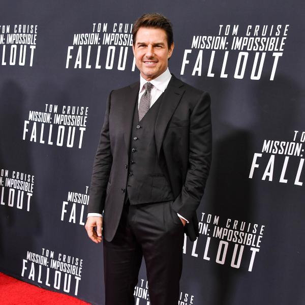 Lee Ann Mapother's brother Tom Cruise posing on the red carpet 