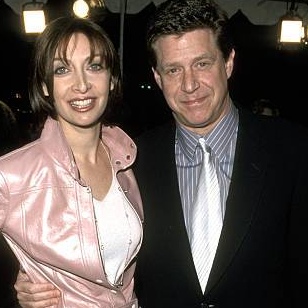Jonathan Axelrod posing with his ex-wife, Illeana Douglas