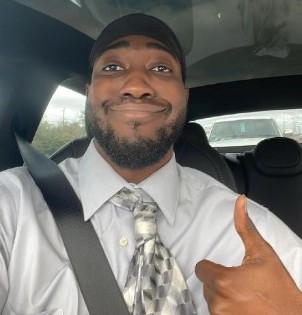 JiDion inside his car