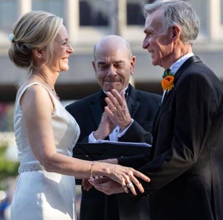 Lisa Mundy and her husband Bill Nye