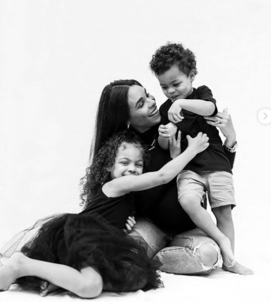 Ashli Dotson with her children
