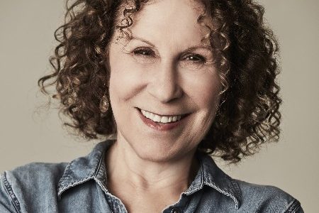 Rhea Perlman