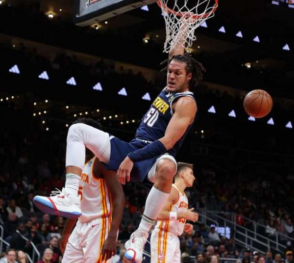 Izabela Guedes's ex-boyfriend Aaron Gordon