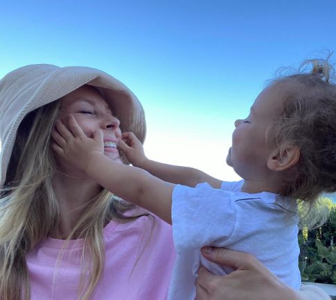 Jennifer Hawkins with her daughter