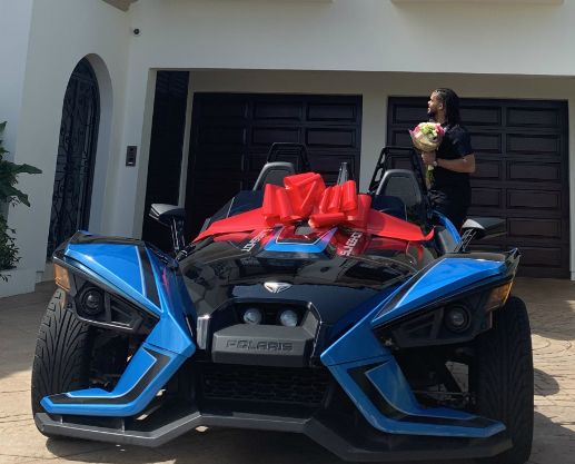 Kenley Jansen with his new car