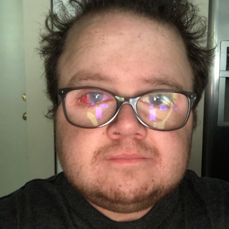 Keenan Cahill Died at 28! Who was His Mother? Net Worth in Millons Keenan Cahill Died at 28! Who was His Mother? Net Worth in Millons