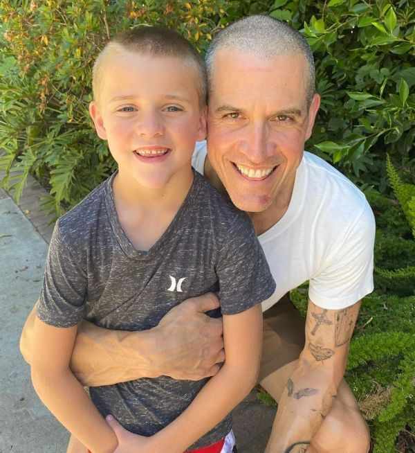 Net Worth 2023 of Jim Toth, Bio, Age, Wife, Height, Tattoos