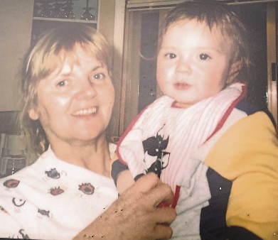 Molly Leight Rurton's childhood photo with her mother
