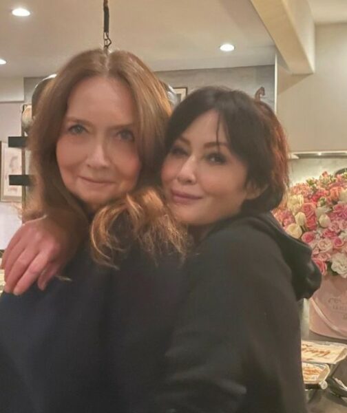 Shannen with her mother