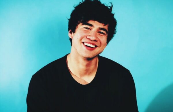 Calum Hood Bio | Age and Net Worth 2023 | Girlfriend