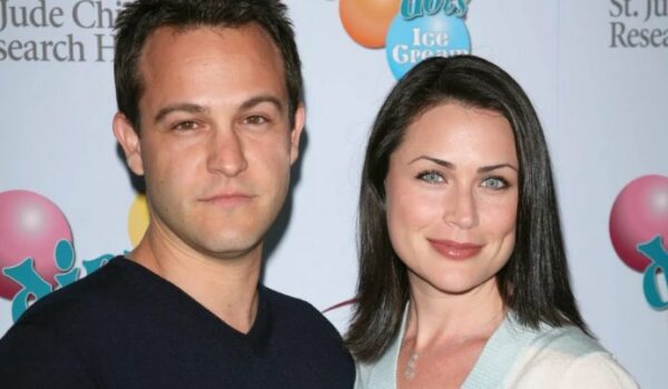Rena Sofer with her husband